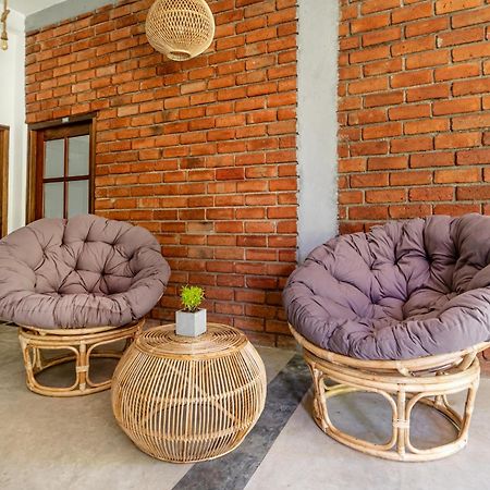Drifter - Rooms & Food Midigama Luaran gambar
