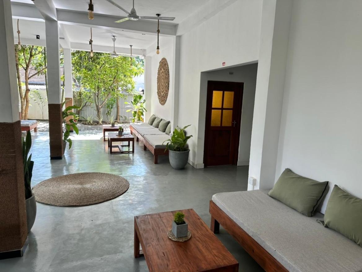 Drifter - Rooms & Food Midigama Luaran gambar