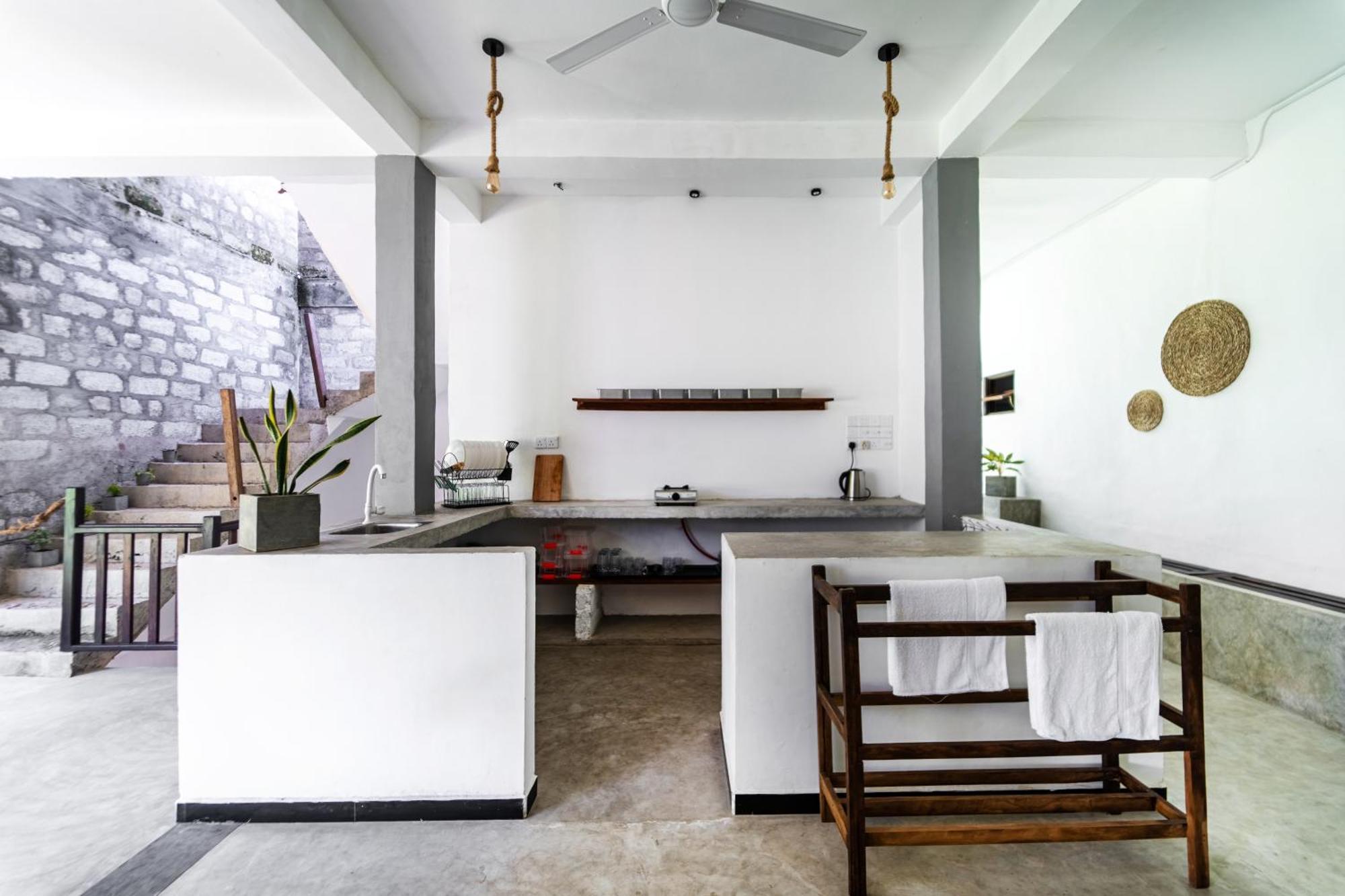 Drifter - Rooms & Food Midigama Luaran gambar