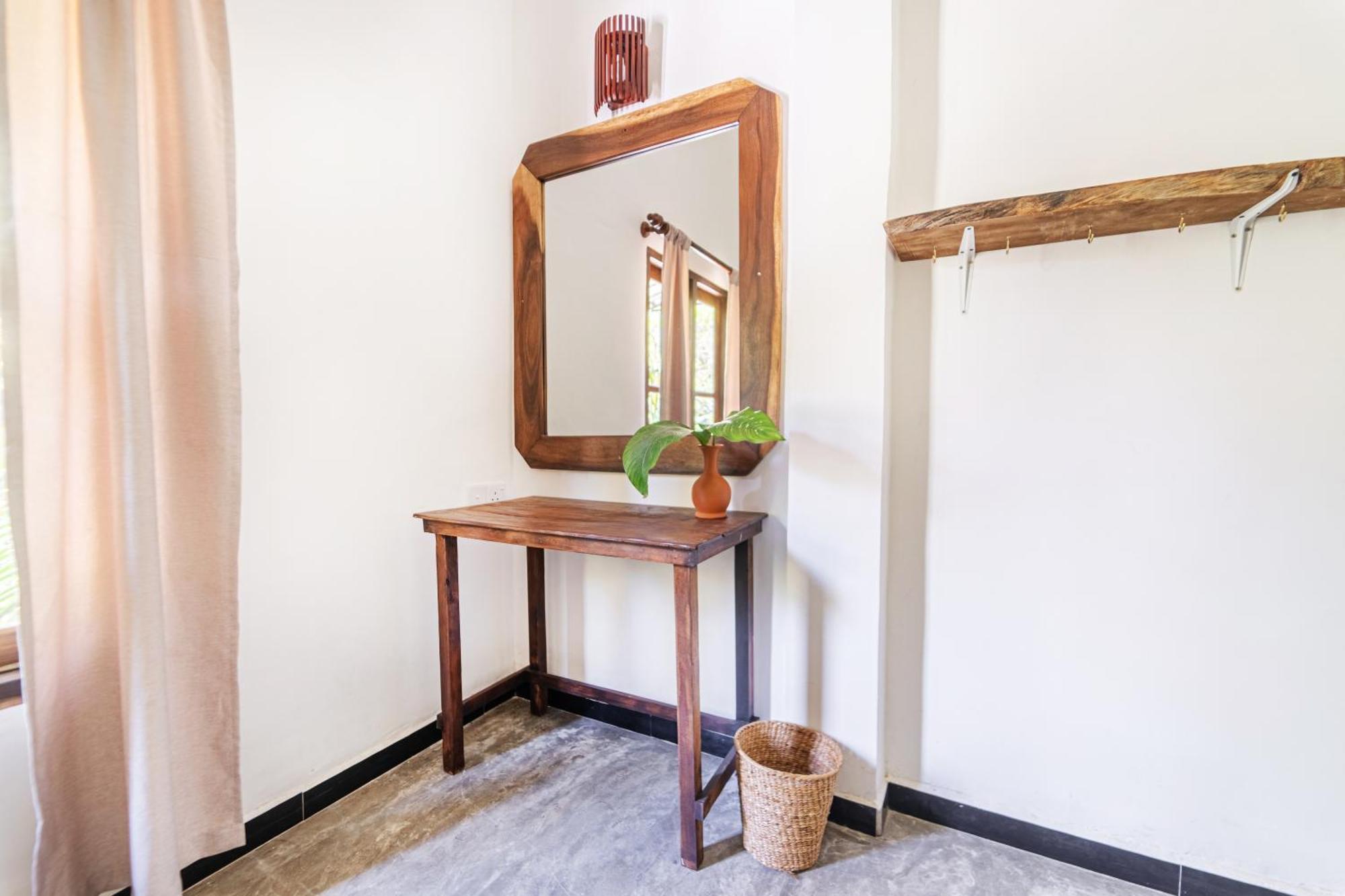 Drifter - Rooms & Food Midigama Luaran gambar