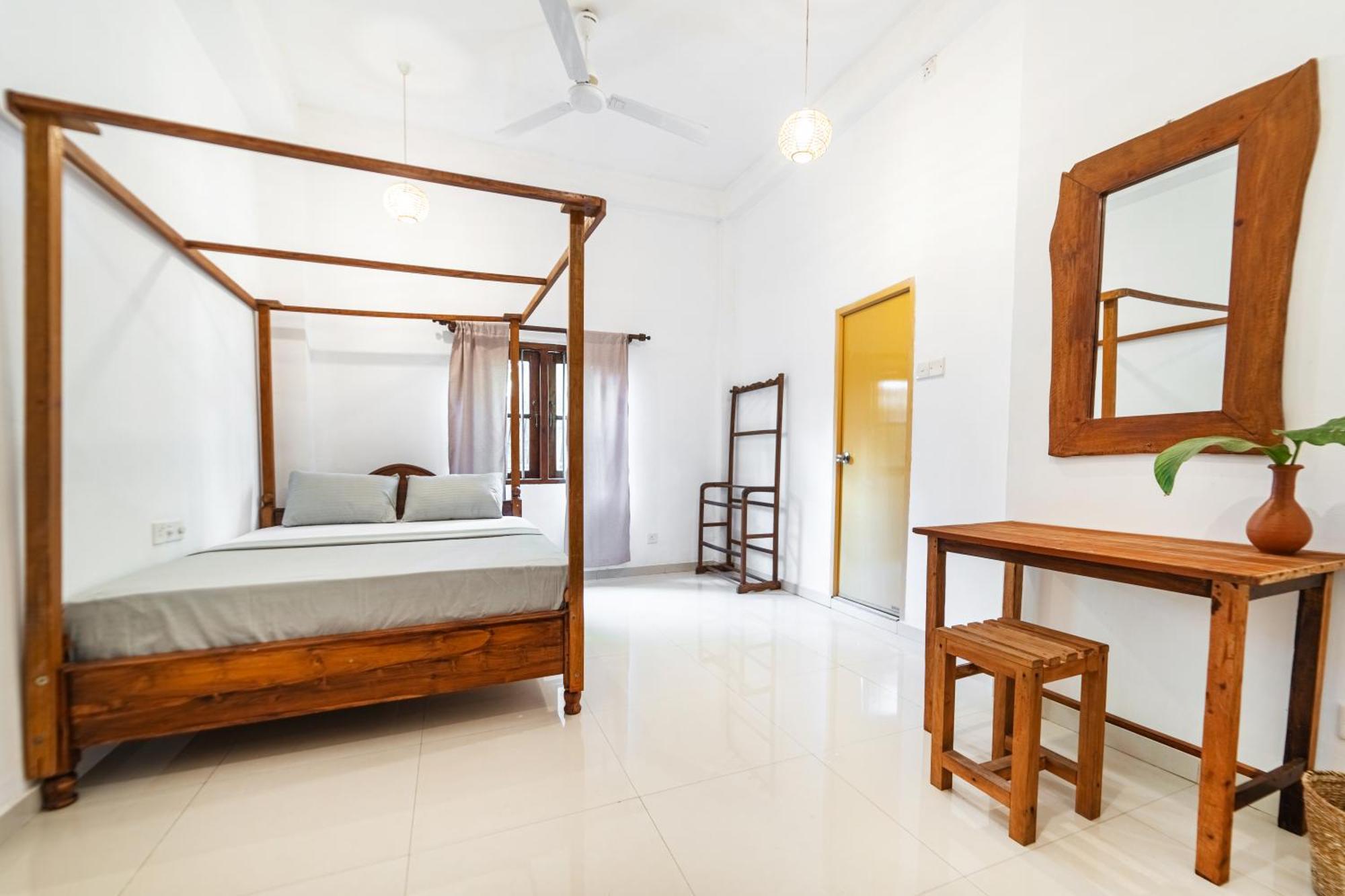 Drifter - Rooms & Food Midigama Luaran gambar