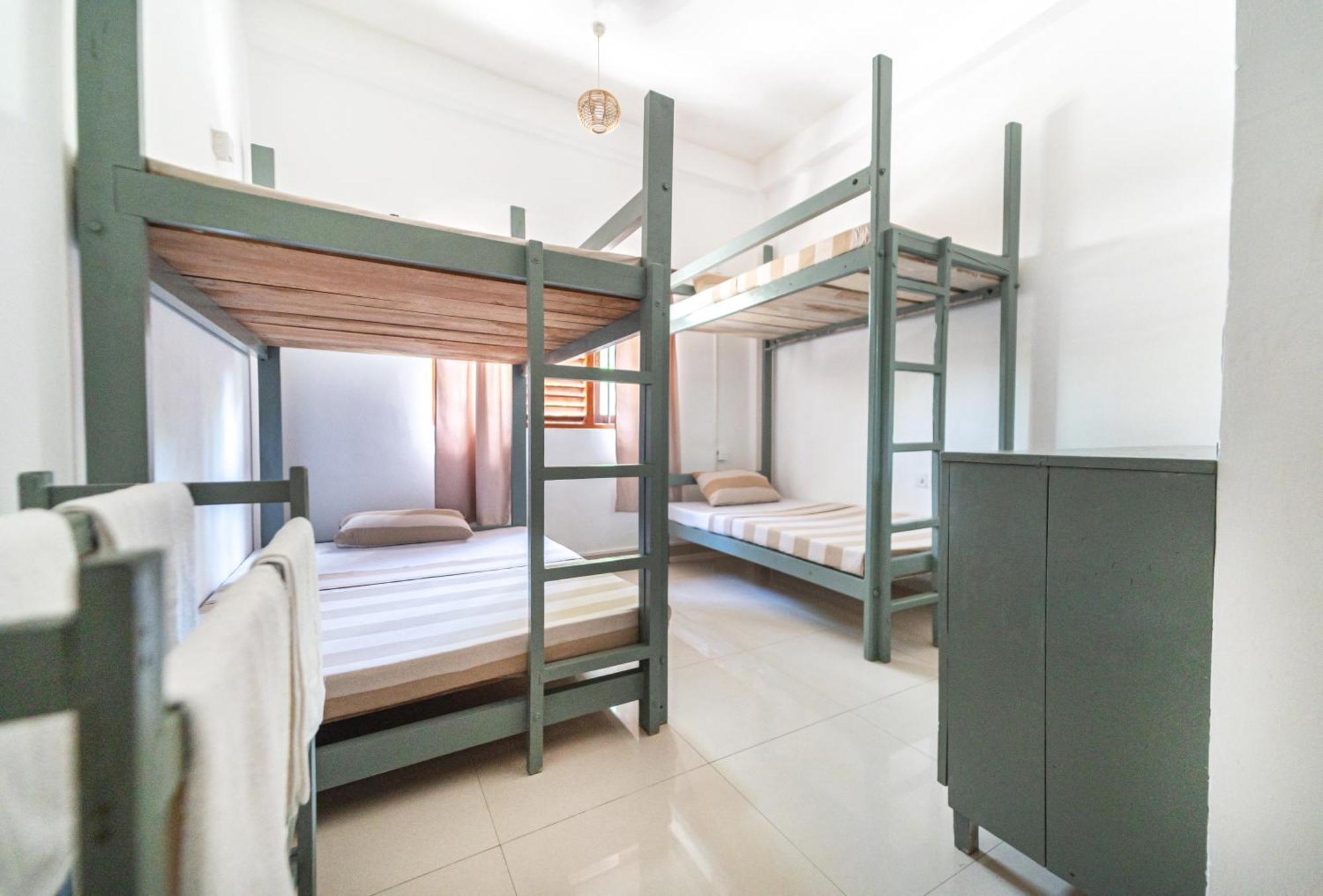 Drifter - Rooms & Food Midigama Luaran gambar